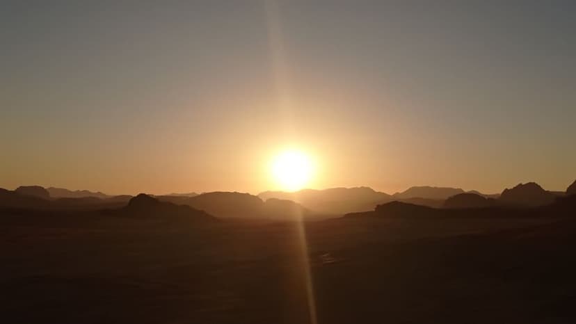 hover-banner-pic-one